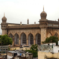 Violence breaks out in old Hyderabad again