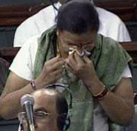 Gujarat police punched, dragged me by hair: Cong MP