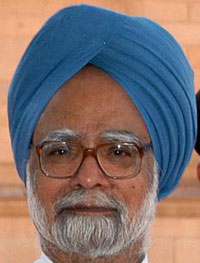 PM hits out at Team Anna, Ramdev