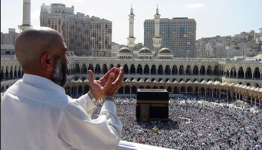 13 pilgrims injured in Mecca building fire