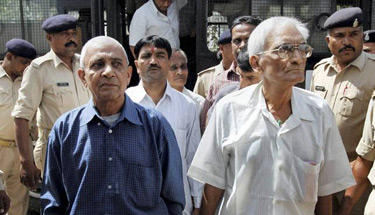 18 get lifer in 2002 Ode massacre case