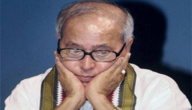 Rupee fall a great concern: Pranab