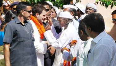 Rahul meets sarpanch delegation in Valley