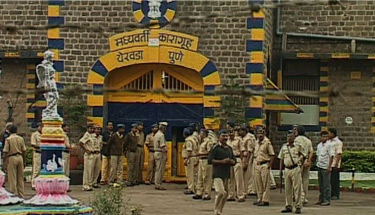Pune jail murder: family for CBI probe