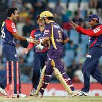 Delhi look to seal semifinal berth