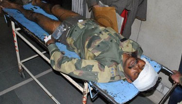 kashmir trooper i njured