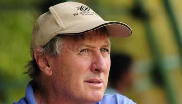 Pull up your socks, hockey coach tells seniors