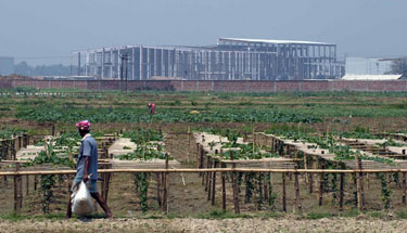 Cabinet refers Land Acquisition Bill to GoM