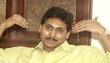 DA case: Jagan appears before CBI 