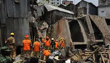50 killed in Dhaka building collapse